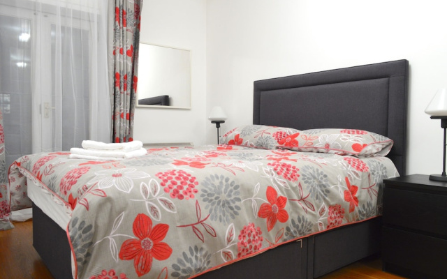 Bright & Spacious 1 Bed Flat in Kensington Olympia