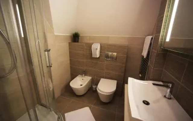 Hotel Kiss