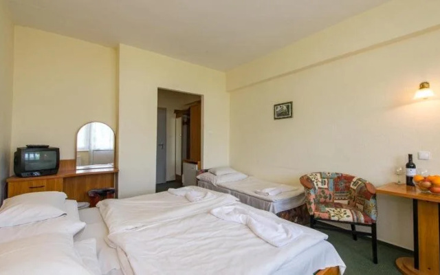 Nostra Hotel Sifok