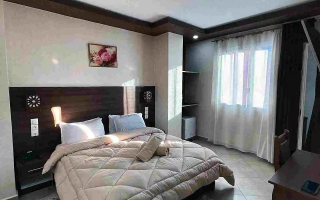 Hotel Mh