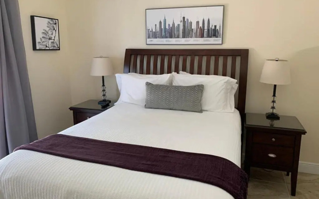 Inn On The Drive ( Adults Only)