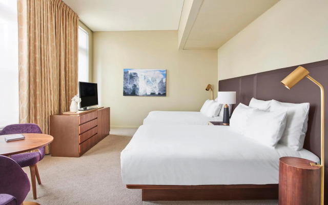 Hotel Savoy Kansas City, Tapestry Collection by Hilton