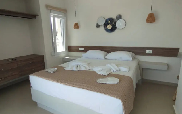 Tamaris Suites