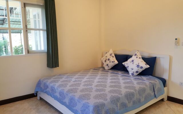 Отель Phatong Residence вид на фасад