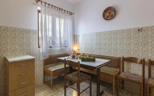 Nice Apartment in Valtura With 2 Bedrooms