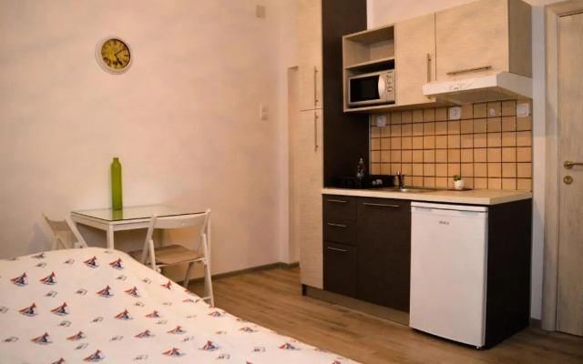 Studio Apartments Ilija