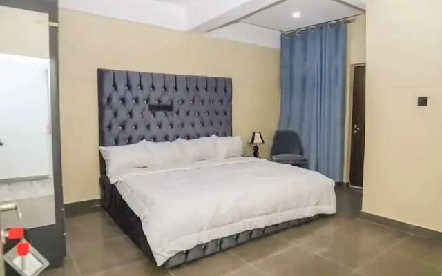 Bott Apartment