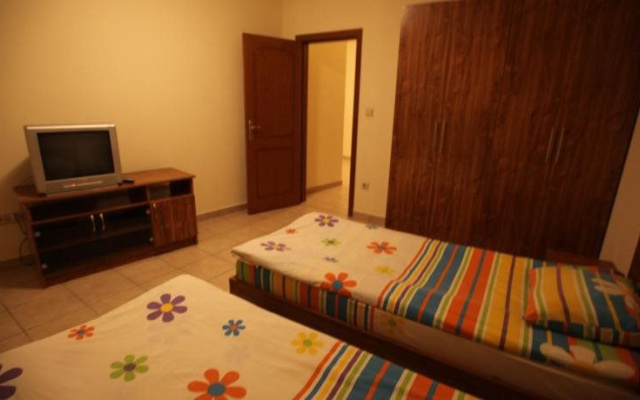 Royal Plaza Hotel Apartments