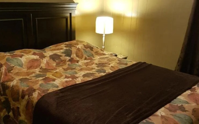 Grand Forks Hotel