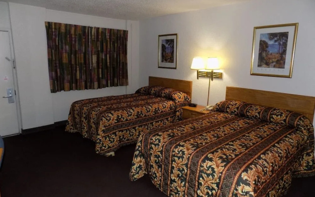 Topeka Plaza Inn