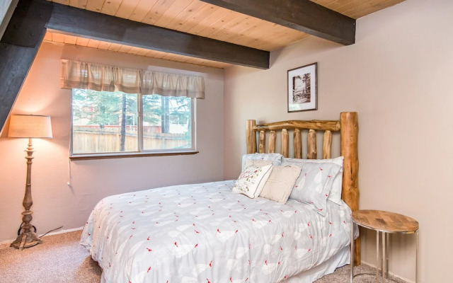 Spacious Wooded Tahoe Cabin by RedAwning