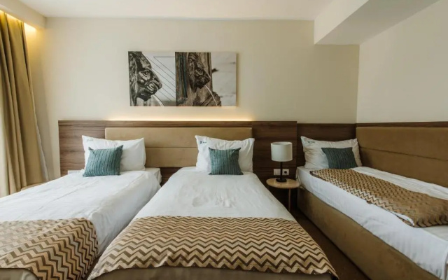 Hotel Nais