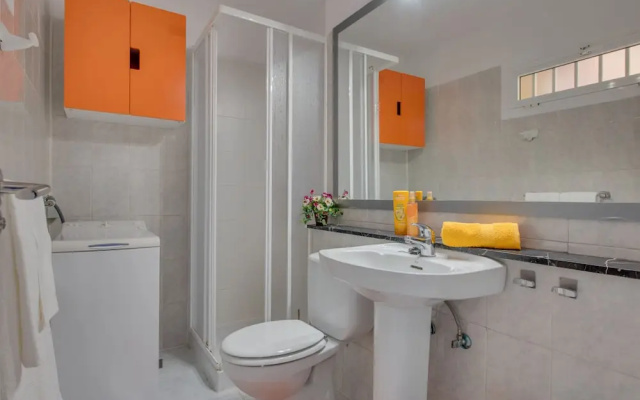 M12B. Very Central Apartment in Las Américas