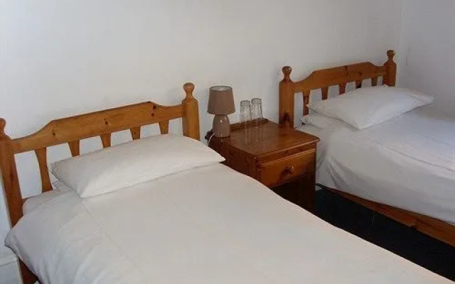 The George Hotel