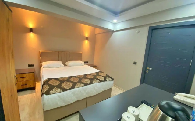 Whitestone Hotel