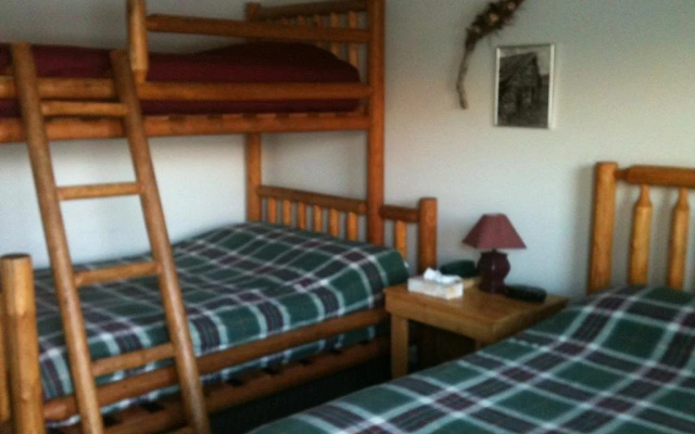 Bear's Claw Lodge