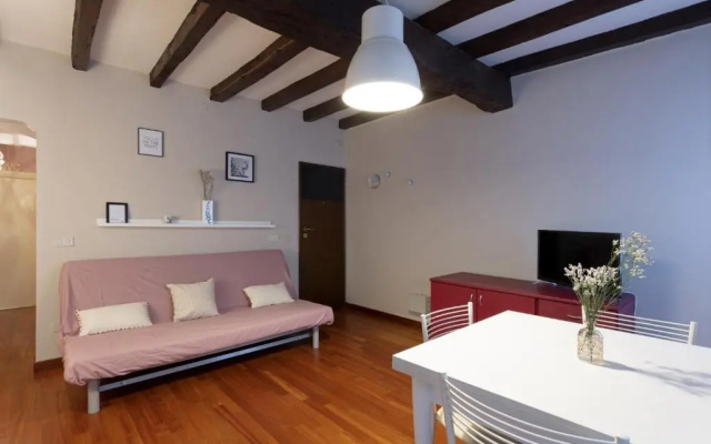 Rua Freda Apartments