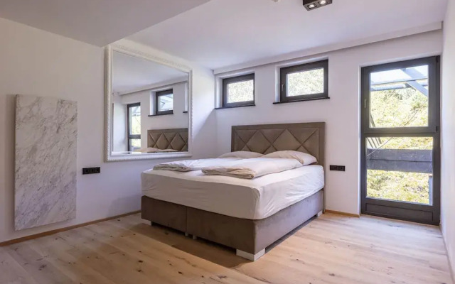 Apartment on the Foot of Ski-slope