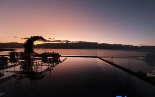 Sanjian Seaview Hotel