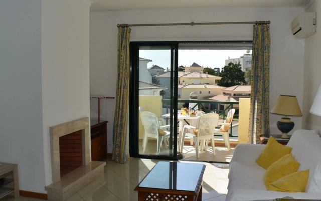 JSE Apartamento by Algarkasa