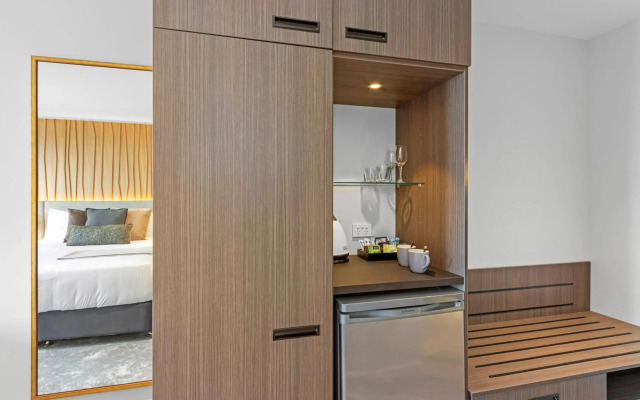 Hotel Elms Christchurch, an Ascend Collection Hotel