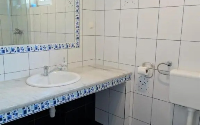Apartmani Novi Vinodolski 32706 - Radmila