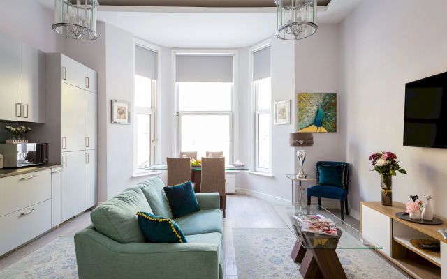 Cromwell Road 2-bed 2-bath Brand new Flat