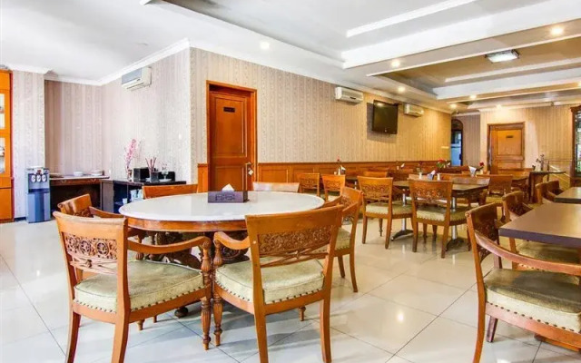 OYO 3793 Cihampelas Hotel 2