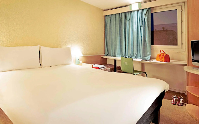 ibis Chambery