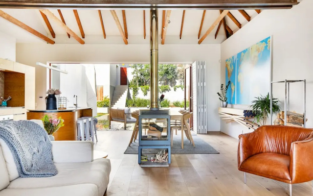 Cheviot Green Point Villa