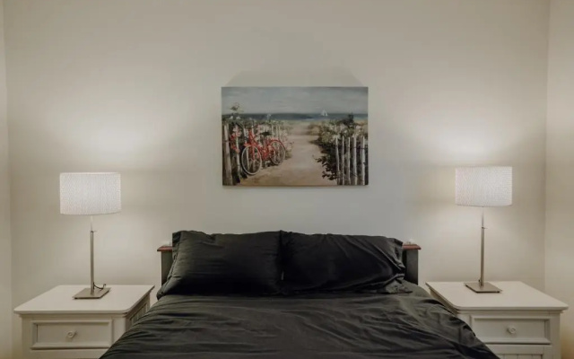 Cozy & spacious beautiful house in heart of the city