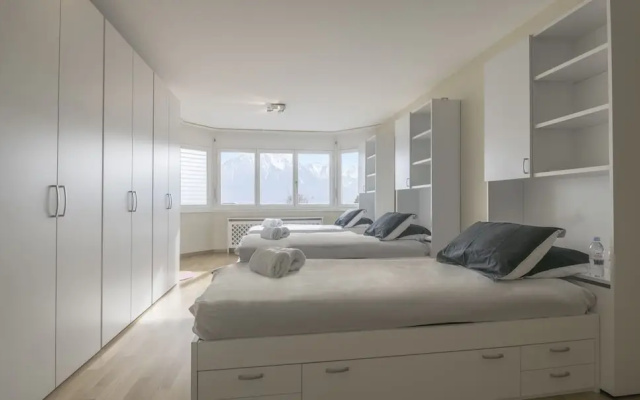 Royal Stunning and modern Apartment / Montreux