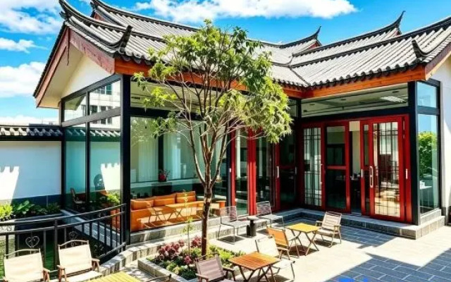 SnowPeak StarSnow Inn · Sunset Terrace Courtyard, Shuhe Ancient Town