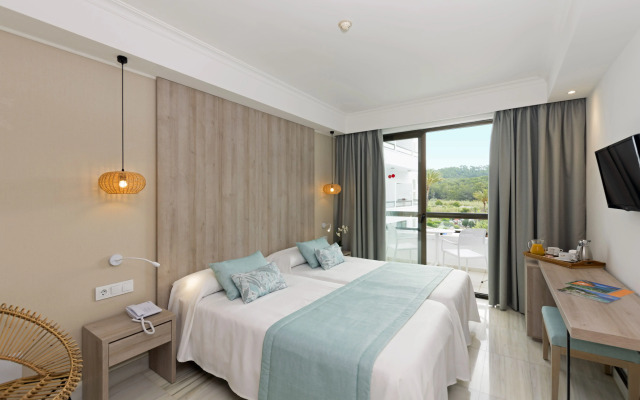 Ona Palmira Paguera Hotel