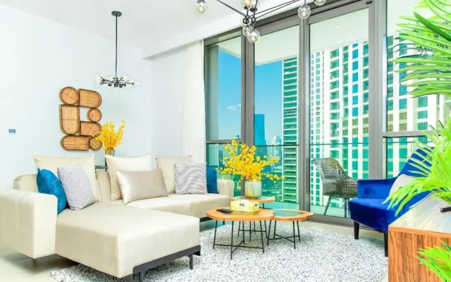 Skyscrapper Connected to DM by Bnbmehomes