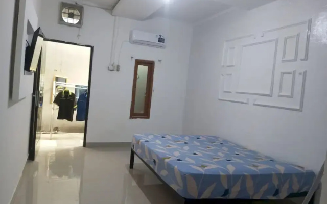 Hotel O Jm Guest House 2NearStasiun karawang