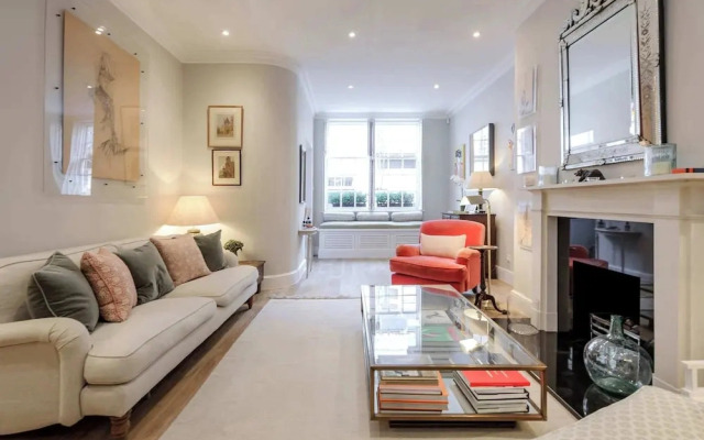Divine Mews House - South Kensington