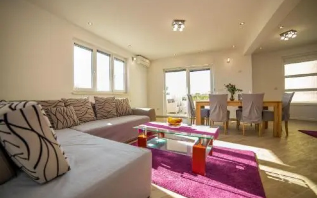 Apartments Es2