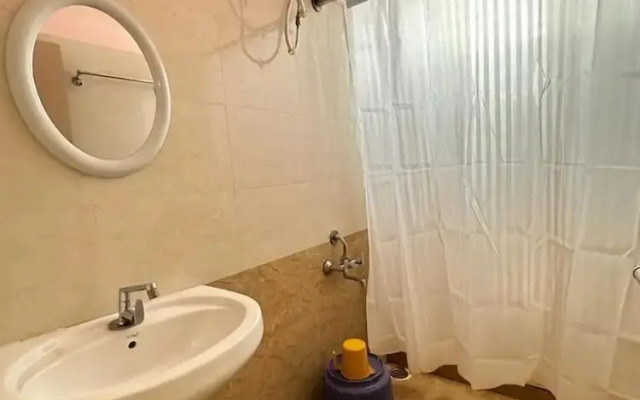 Oyo Flagship Hotel Golden Suites
