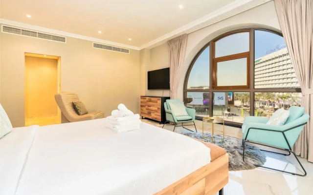 Luxurious 5 Bedroom Duplex with terrace & sea view