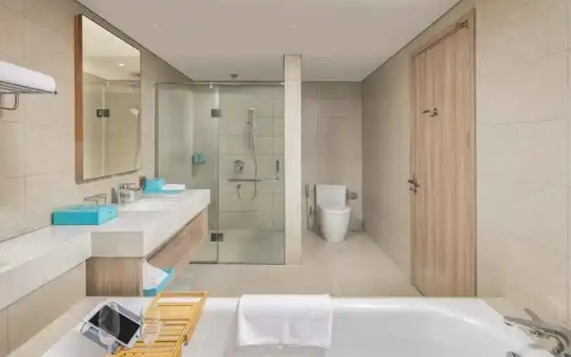 A La Carte Ha Long Bay Residence