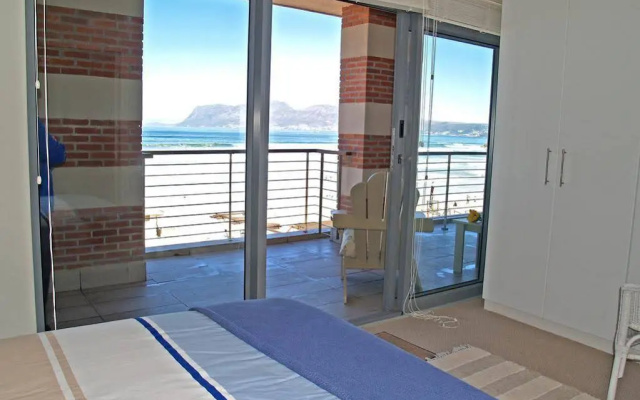 Whale Watcher's Self Catering
