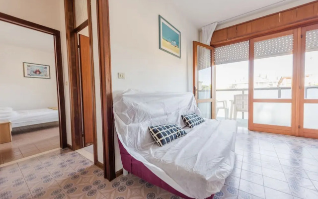 Nice Apartment With Balcony and View