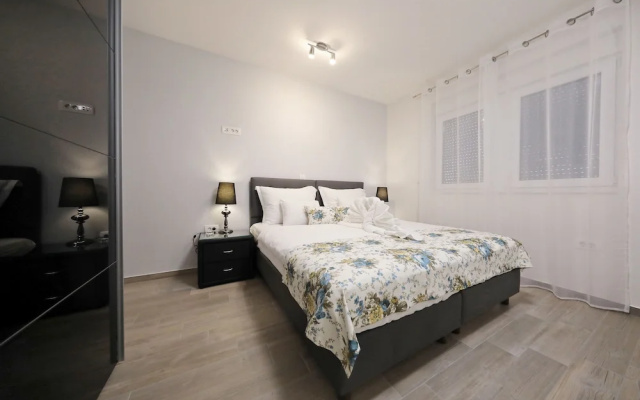 Luxury Majpruz Suites