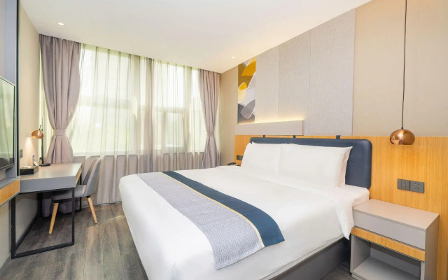 Home Inn Shanghai Lujiazui Oriental Pearl Pudong Avenue Metro Station