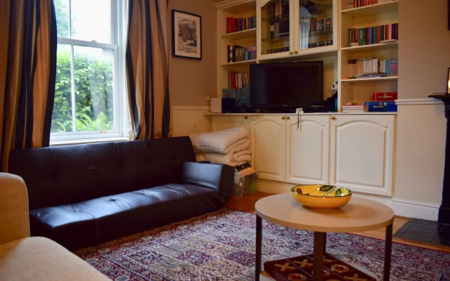 3 Bedroom House Near Portobello