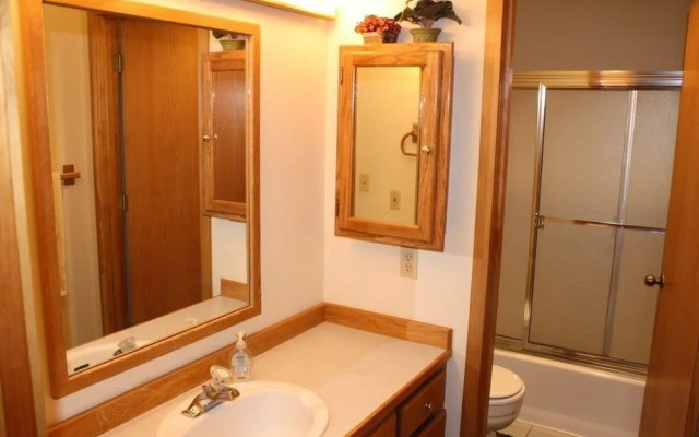 Fairway Village Condominiums