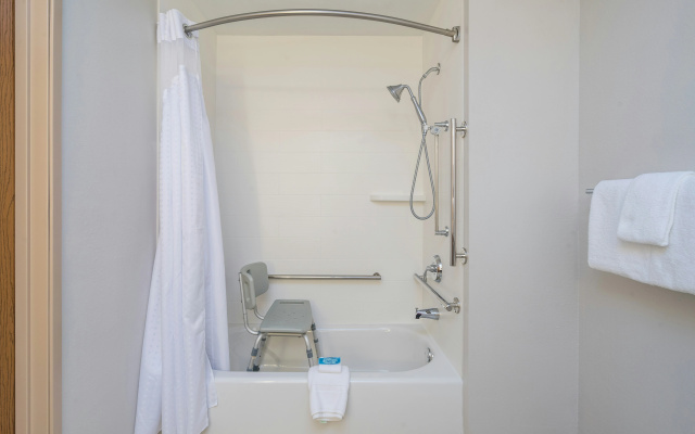 Holiday Inn Express Howe by IHG