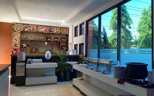 Anggraeni Hotel Ketanggungan
