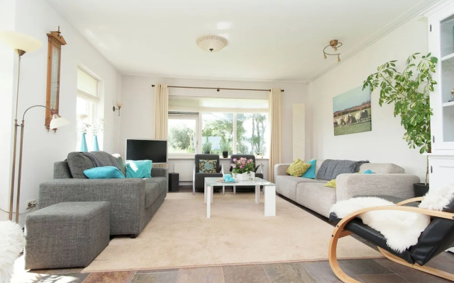 Lovely Holiday Home in Bergen With Meadow View